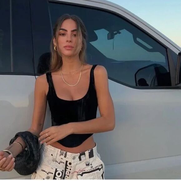 With Jéan Cindy Velvet Corset - Picture 2 of 8